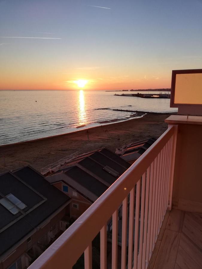 La Terrazza Sul Tirreno Lägenhet Nettuno Exteriör bild